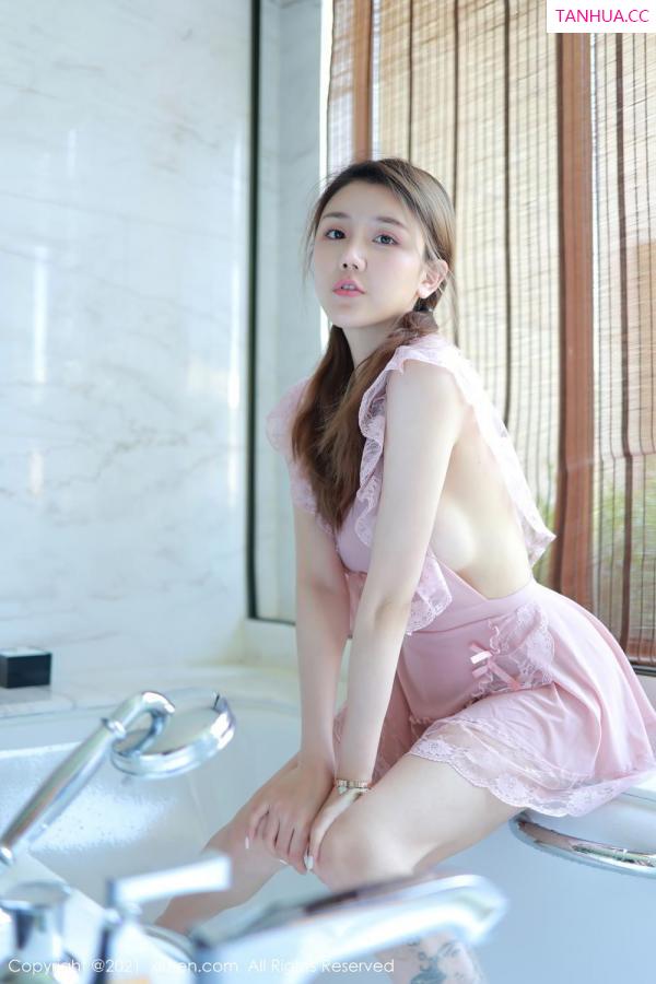 双马尾女孩夏西CiCi 粉色女仆浴室湿身